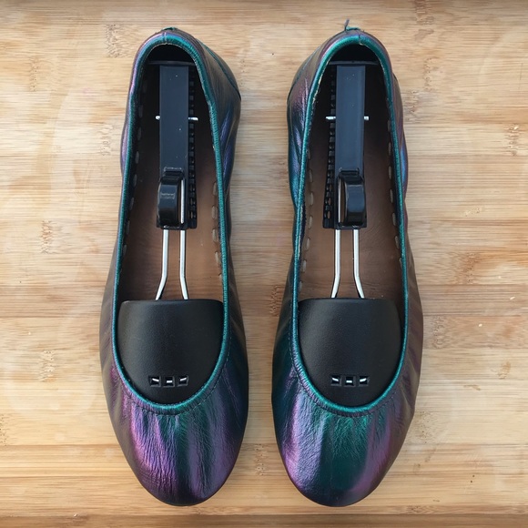 Tieks - Purple-Green Colorshift - Picture 1 of 6